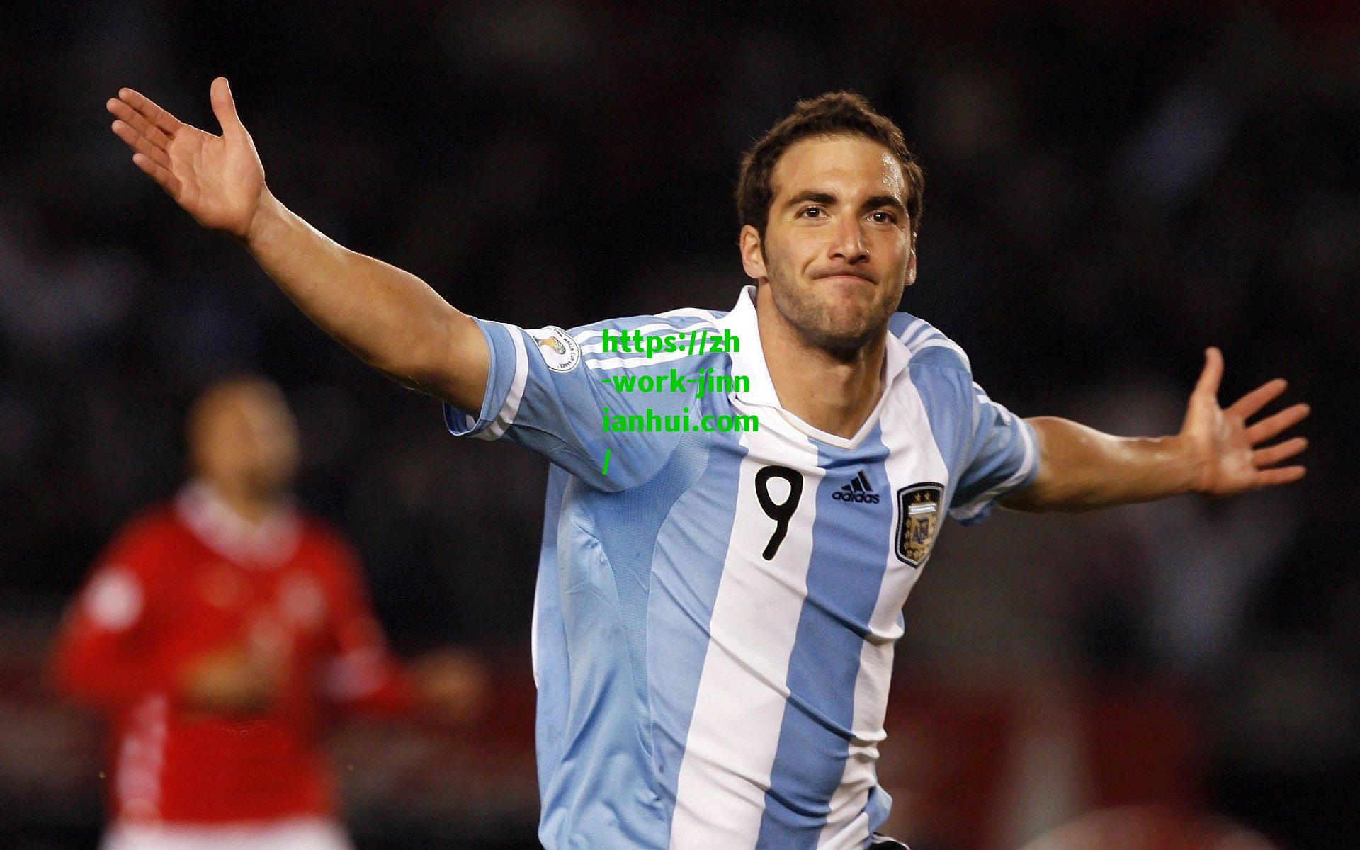  金年会直播机构_博卡球迷海滩助威遇河床嘲讽 马德里失冠阴影再掀风波