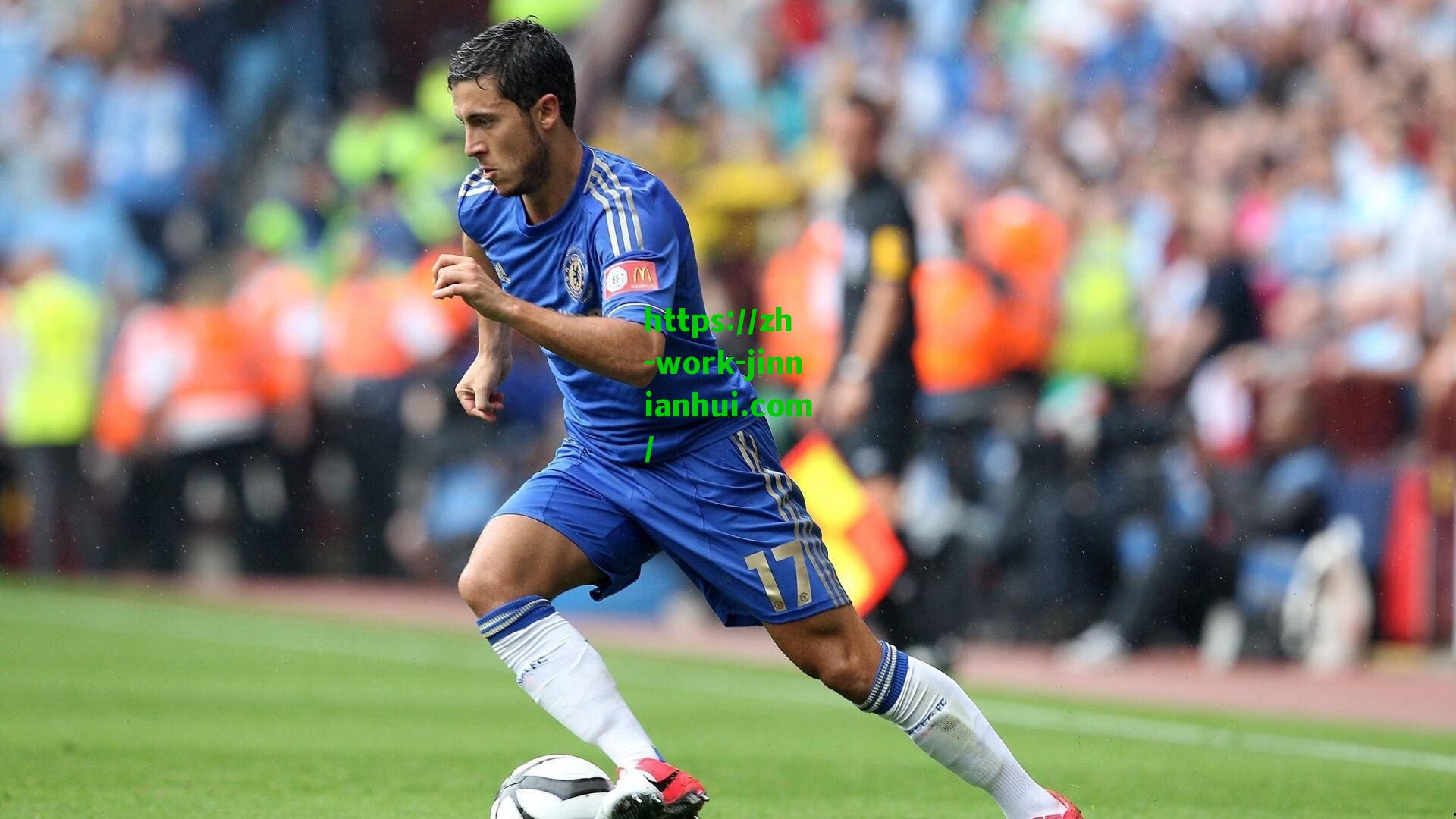 金年会|加拉塔萨雷主帅确认奥斯梅恩转会临近，坚信球员留队承诺将成关键转折